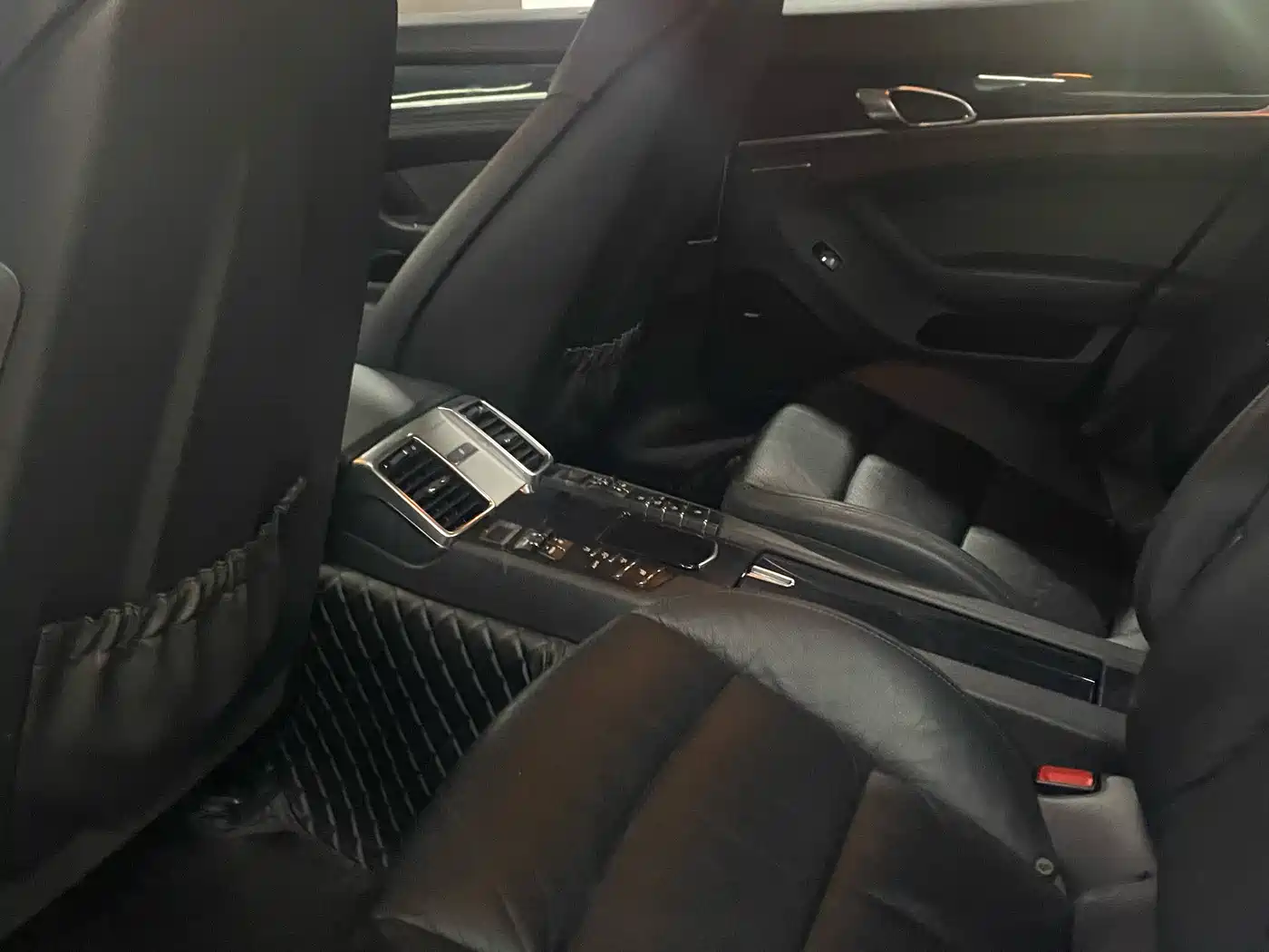 Porsche Panamera 2014 Panamera 4 3.0T фото 5