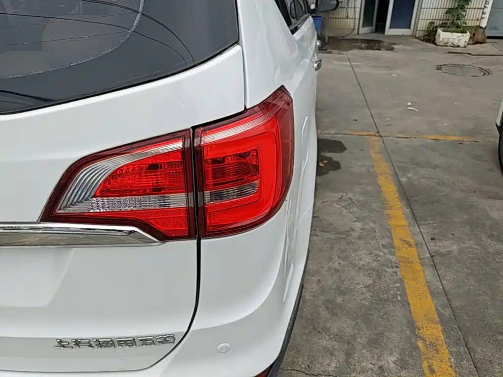 Фото 8 - Baojun 730