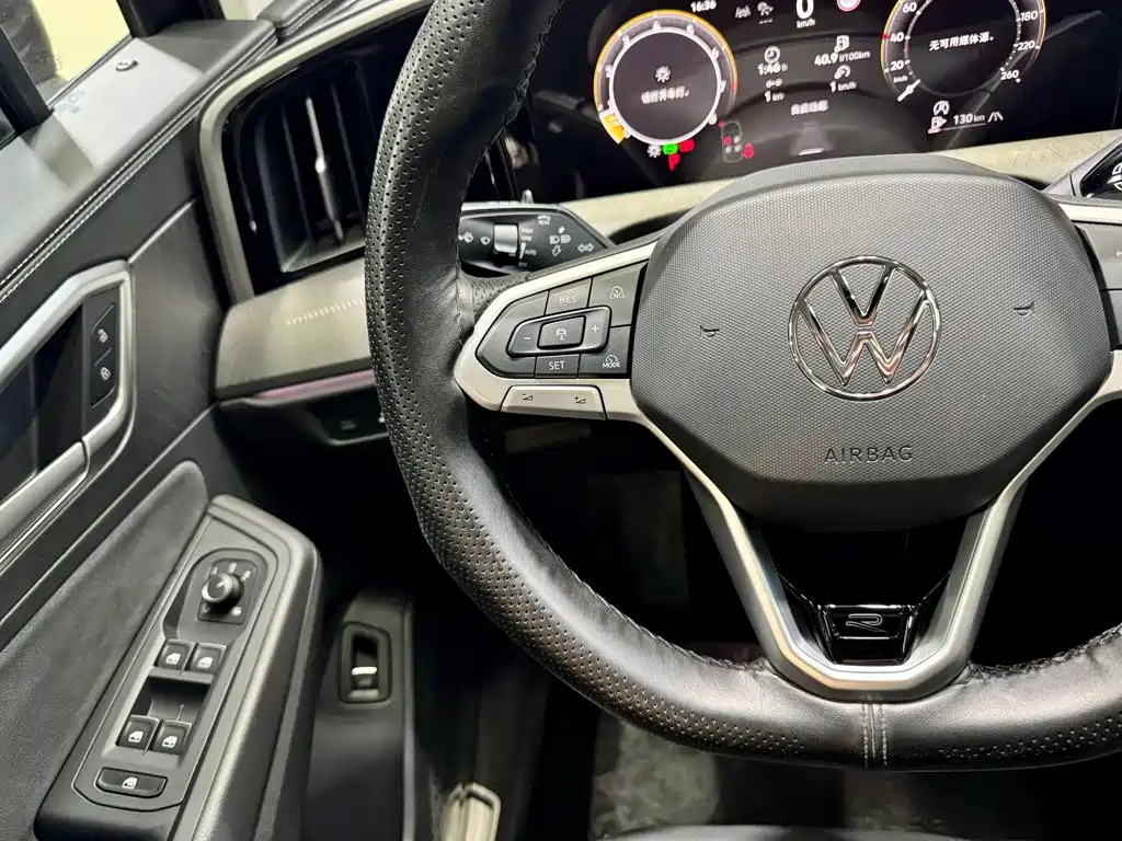 Volkswagen Talagon 2026 2025 450TSI R-Line 6-Seater