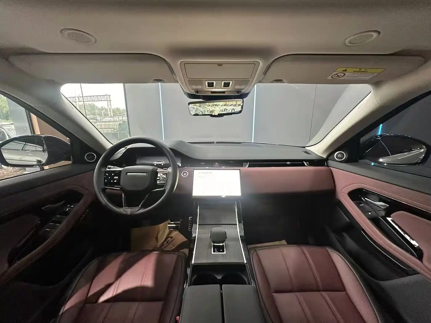 Land Rover Range Rover Evoque 2024 2024 Range Rover Evoque L 249PS Light Master Edition