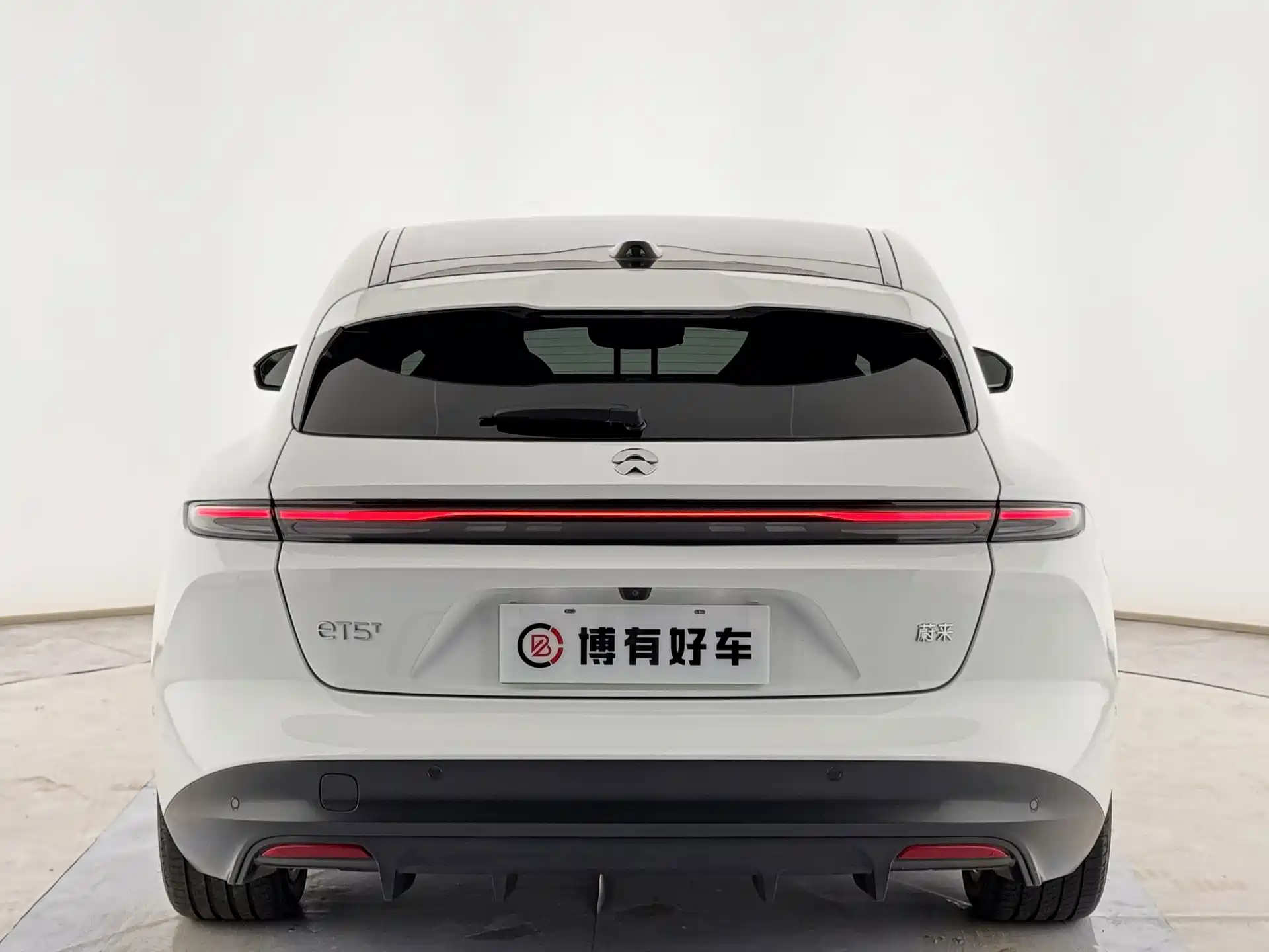 Фото 10 - NIO ET5T