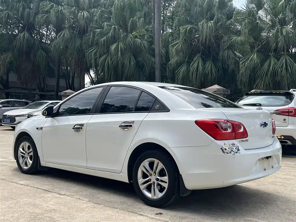 Chevrolet Cruze 2015 1.5L Classic SE AT фото 9