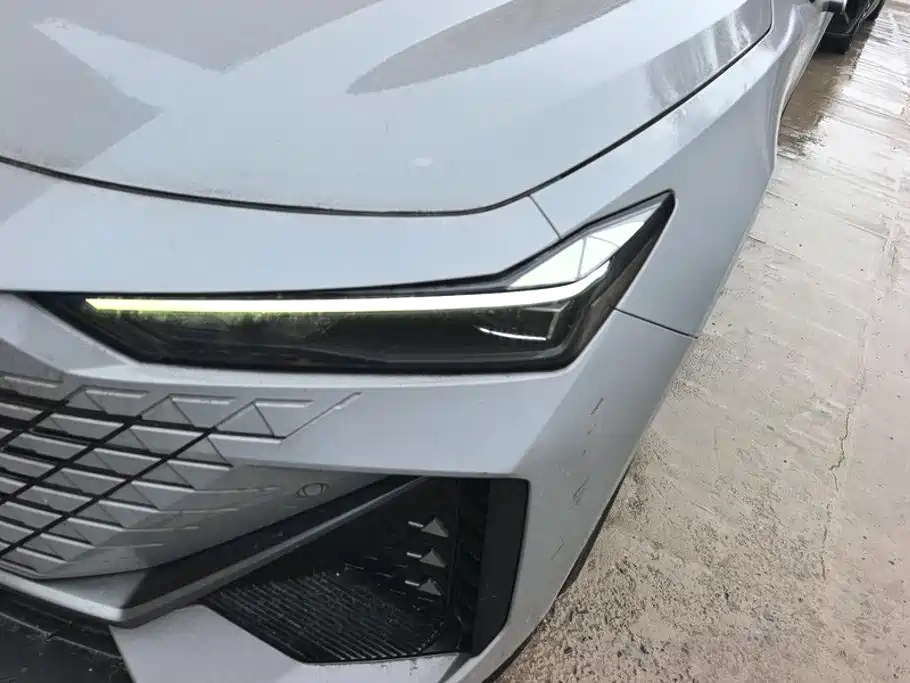 Changan UNI-V iDD 2023 2023 Smart Electric iDD 1.5T 113km Smart Cool Type