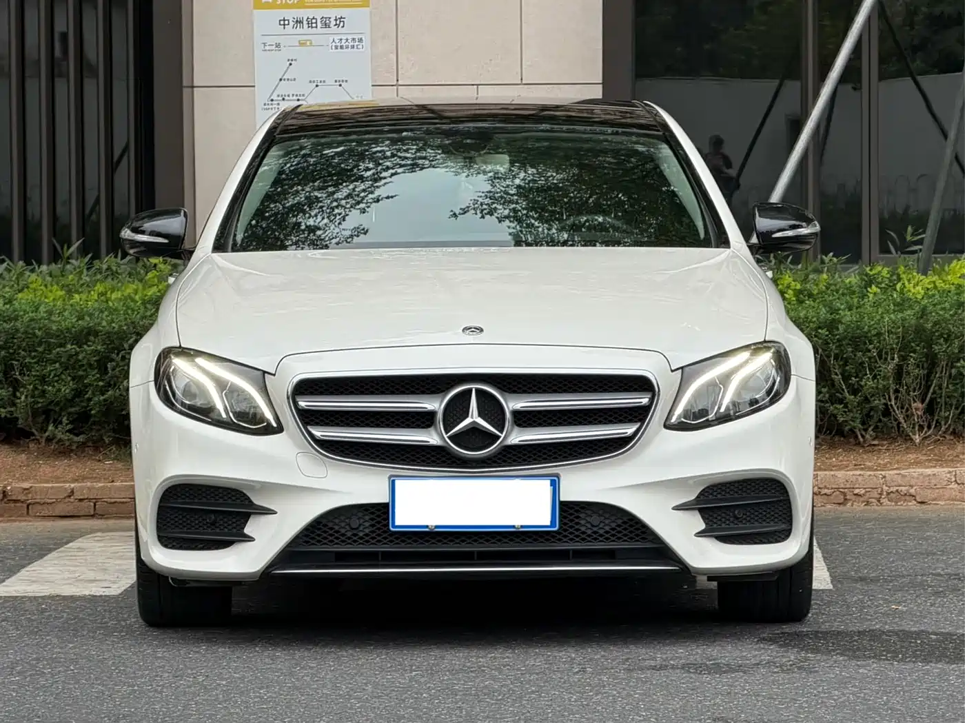 Mercedes-Benz E-Class 2018 E 300 L Sport Fashion фото 7