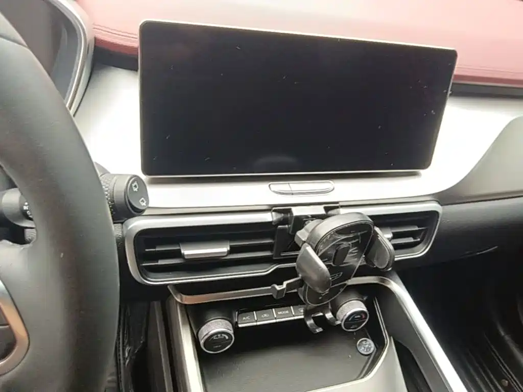 Photo 13 - Geely Coolray