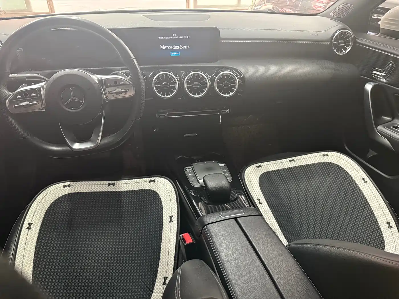 Mercedes-Benz A-Class 2021 A 200 L Sport Sedan Fashion Edition фото 6