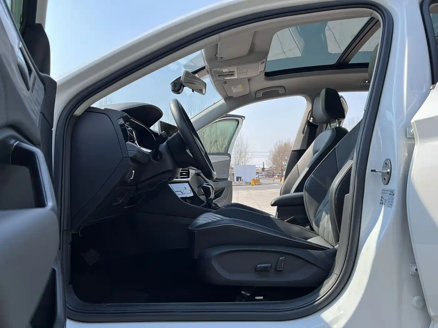 Volkswagen Sagitar 2023 280TSI DSG Beyond Lite фото 8