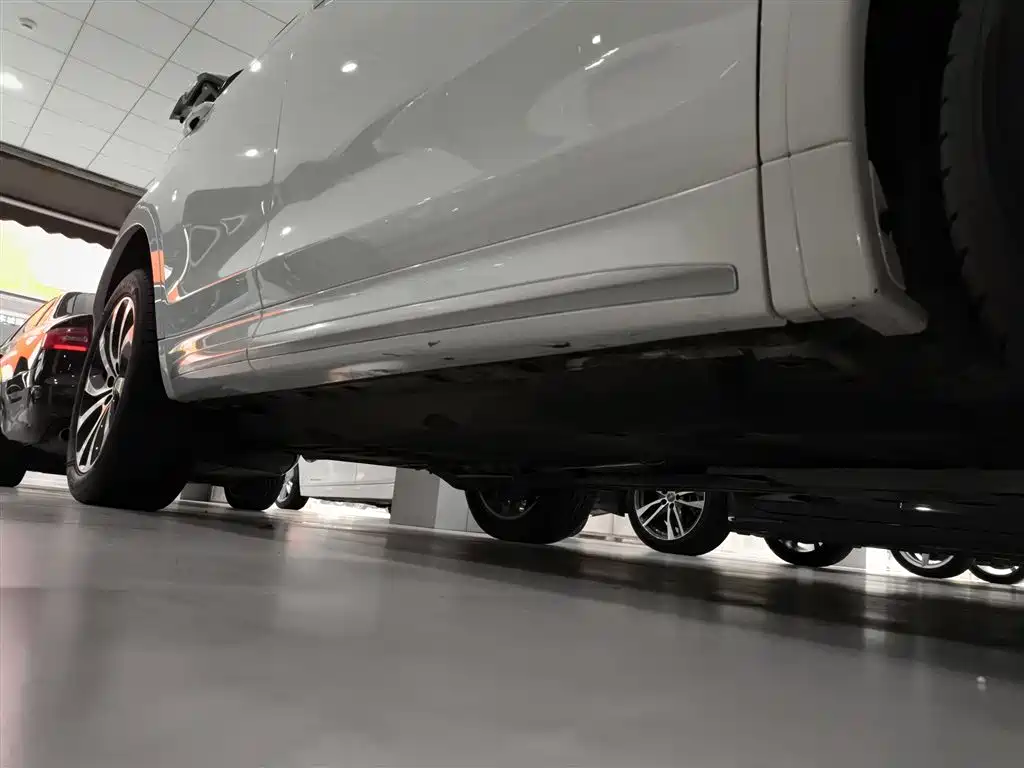 Land Rover Discovery Sport 2024 Performance Technology Edition фото 19