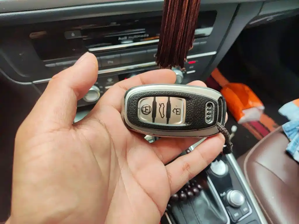 Фото 12 - Audi A6L