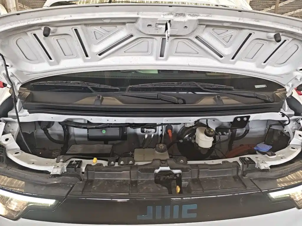 Jiangling E-Fushun 2026 2025 Model Bright Window Version 77kwh Medium Wheelbase Medium Roof
