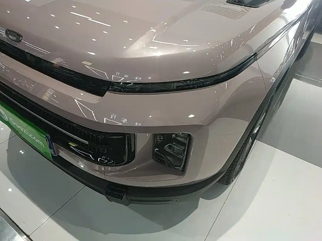 Geely ICON 2025 2026 Chocolate 1.5TD Pure Edition
