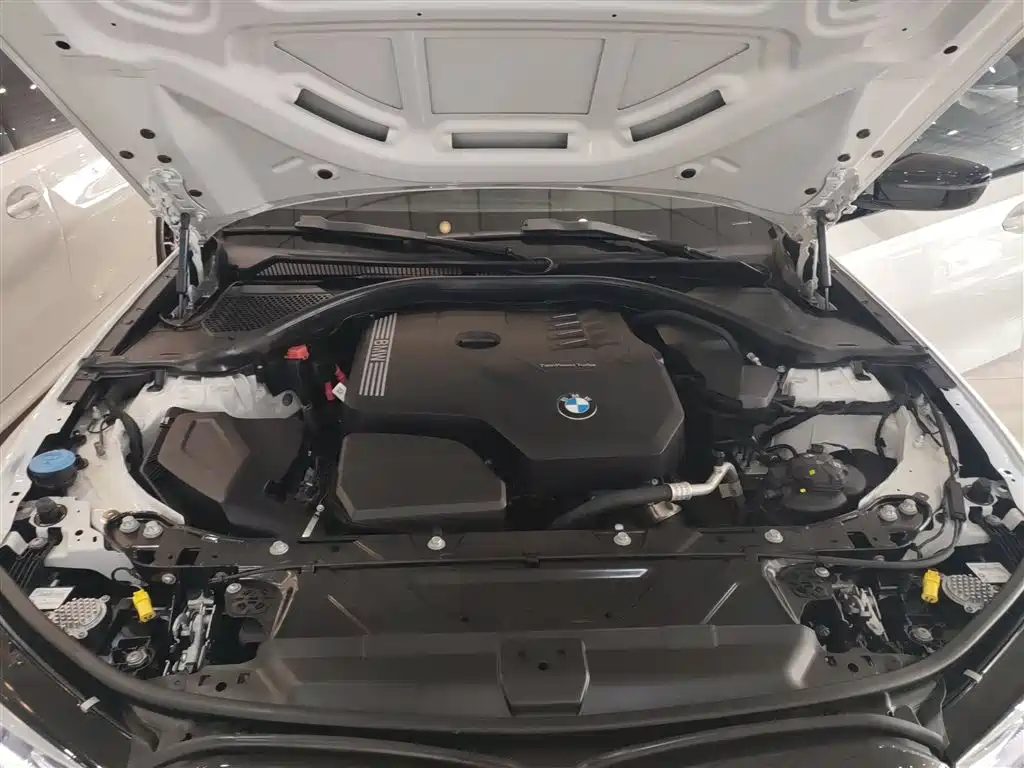 BMW 3 Series 2022 Facelift 325i M Sport Package фото 16