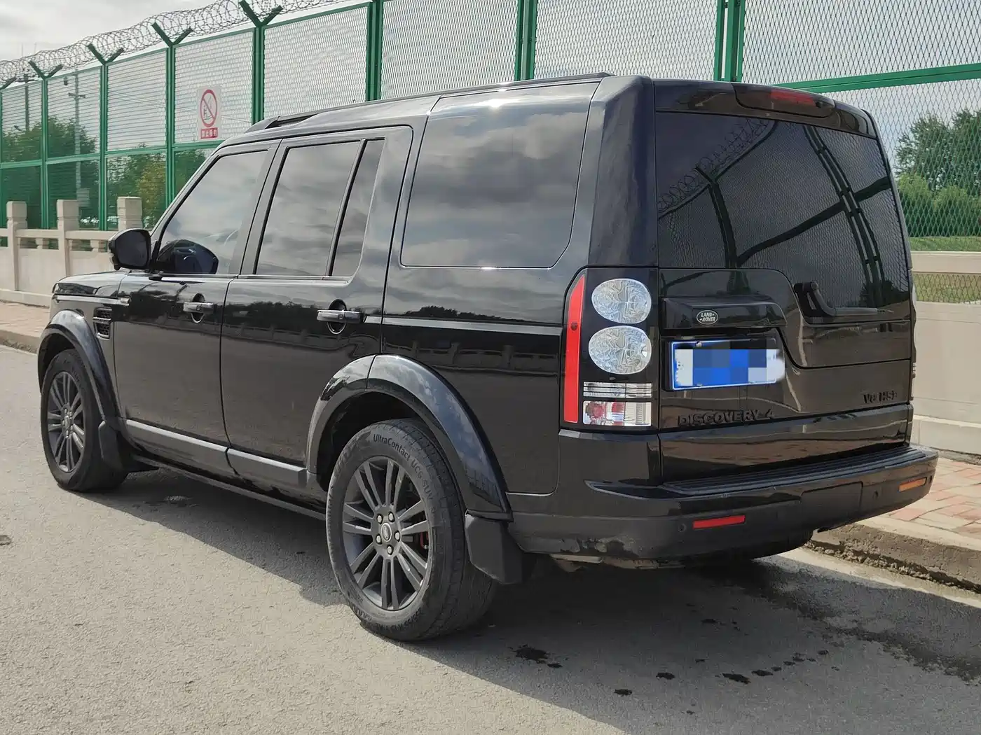 Land Rover Discovery 2016 3.0 SC V6 HSE фото 6