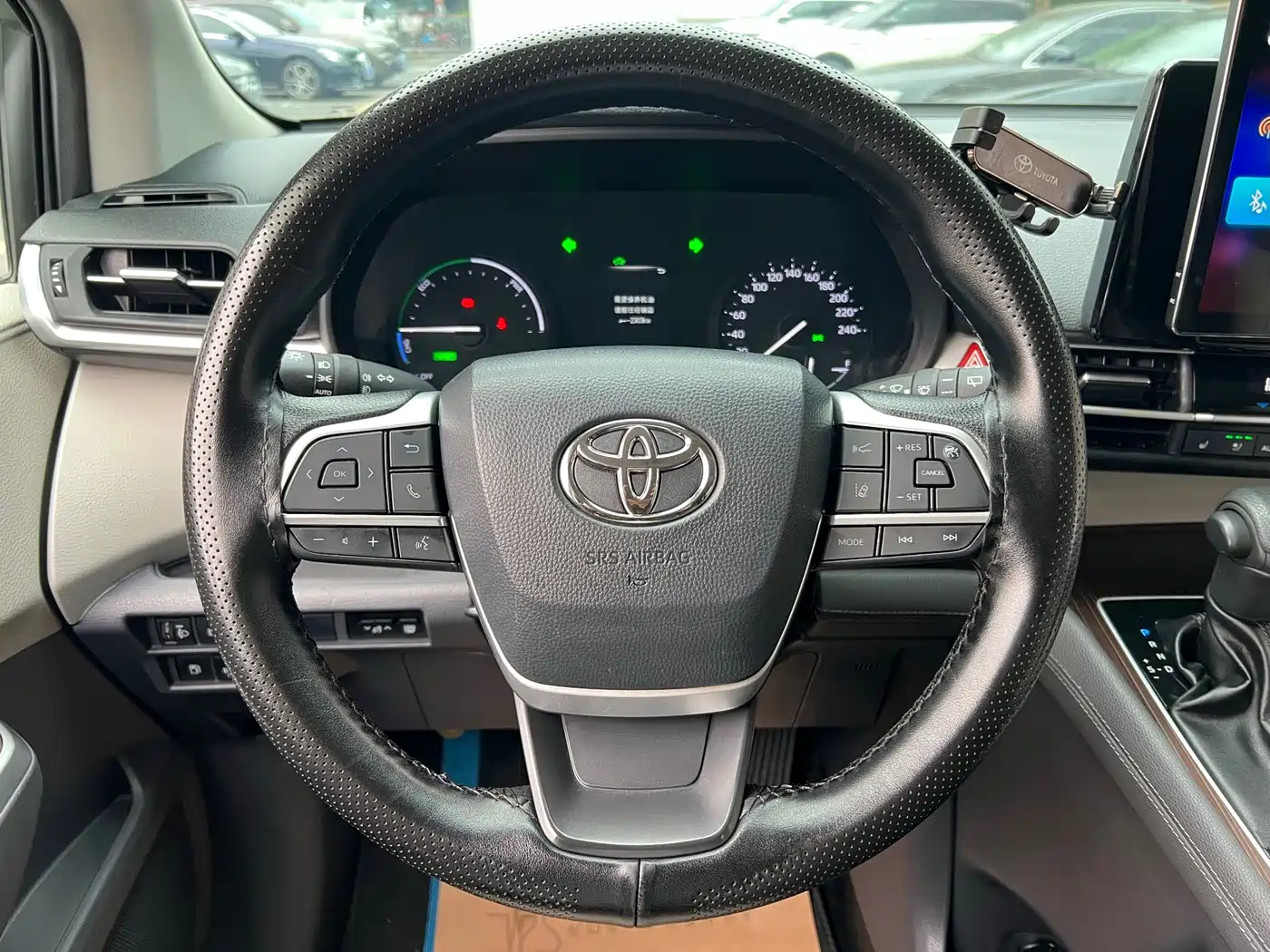 Toyota Sienna 2023 2.5L Hybrid Comfort Edition фото 19