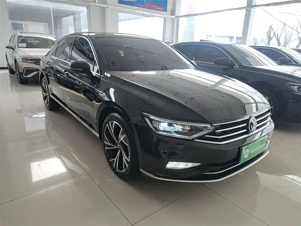 Volkswagen Magotan 2020 330TSI DSG Luxury фото 4