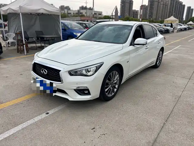 INFINITI Q50L