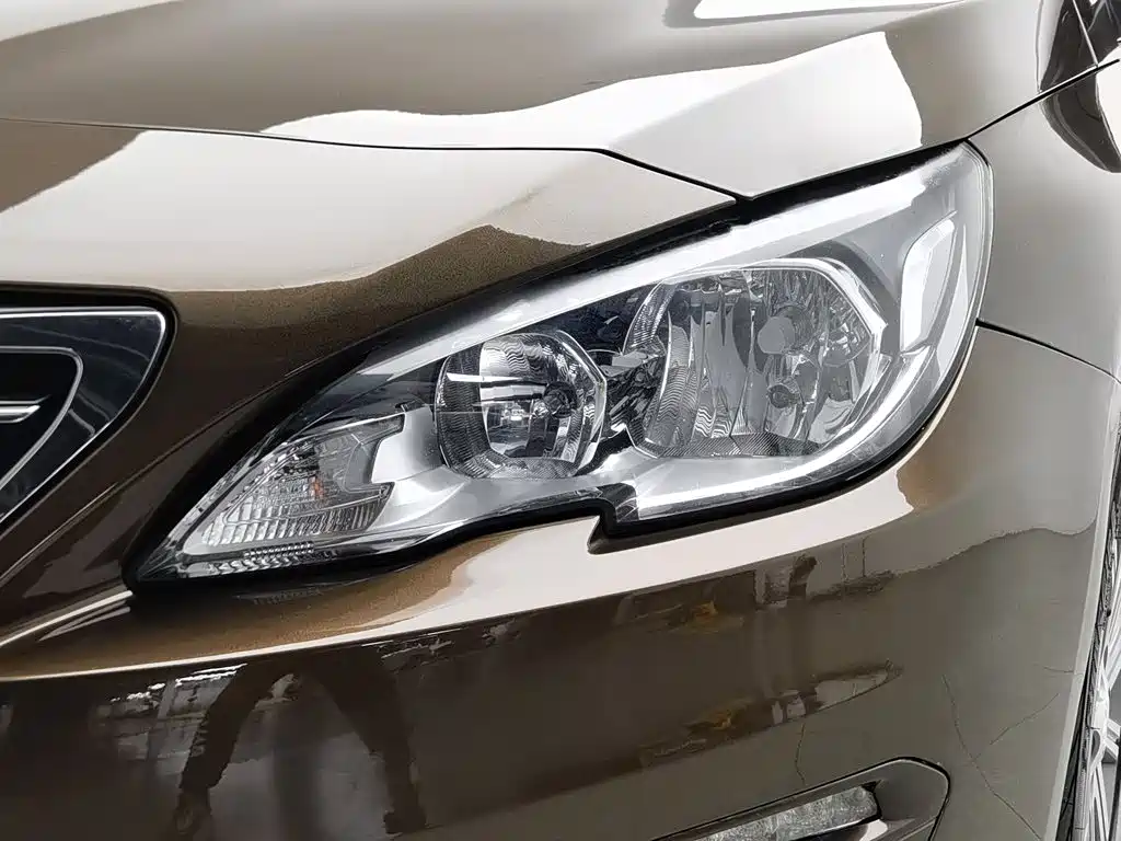Фото 7 - Peugeot 408