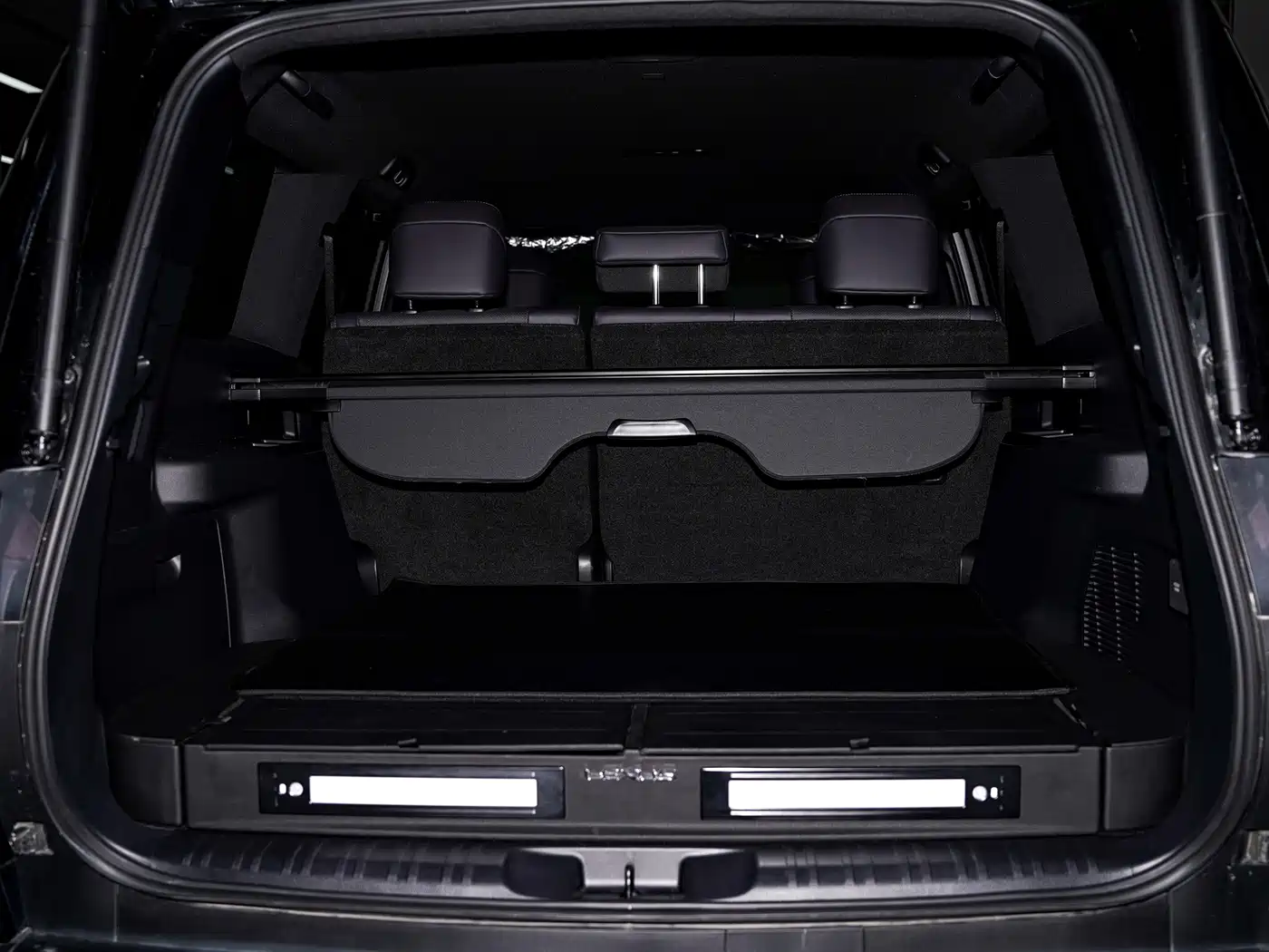 Photo 15 - Lexus GX