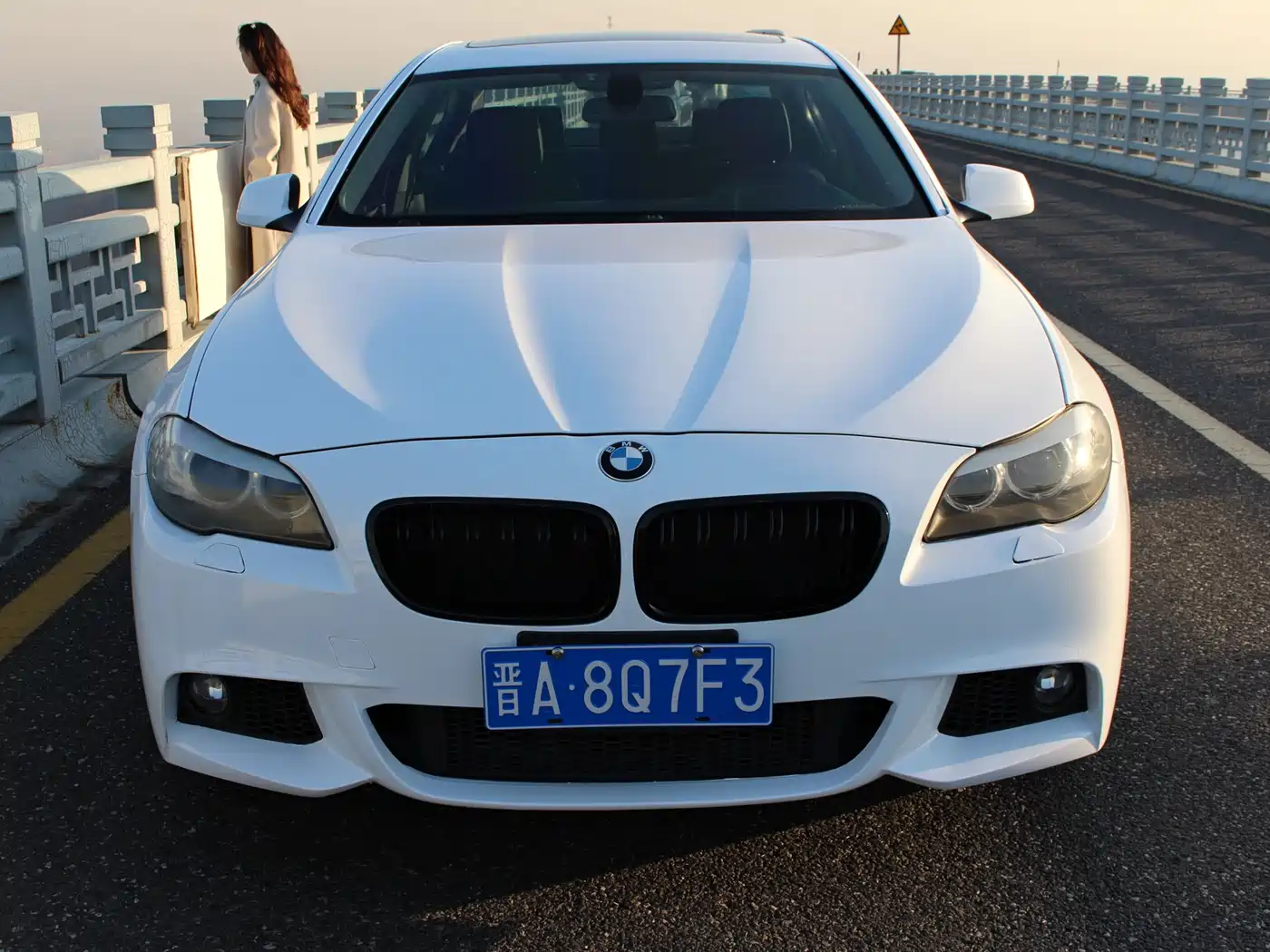 BMW 5 Series 2012 523Li Luxury фото 2