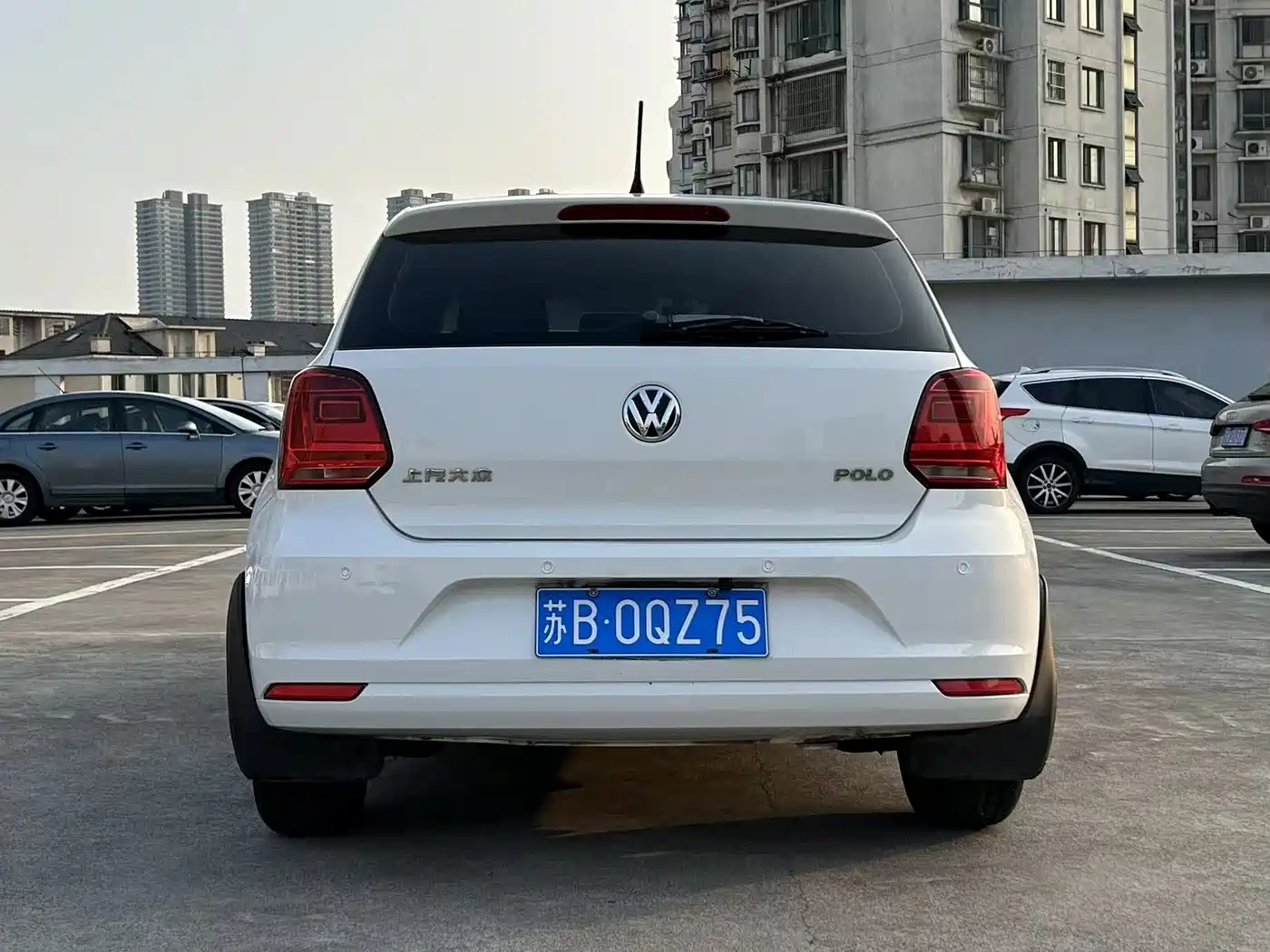 Volkswagen Polo 2016 1.4L Manual Trend фото 9