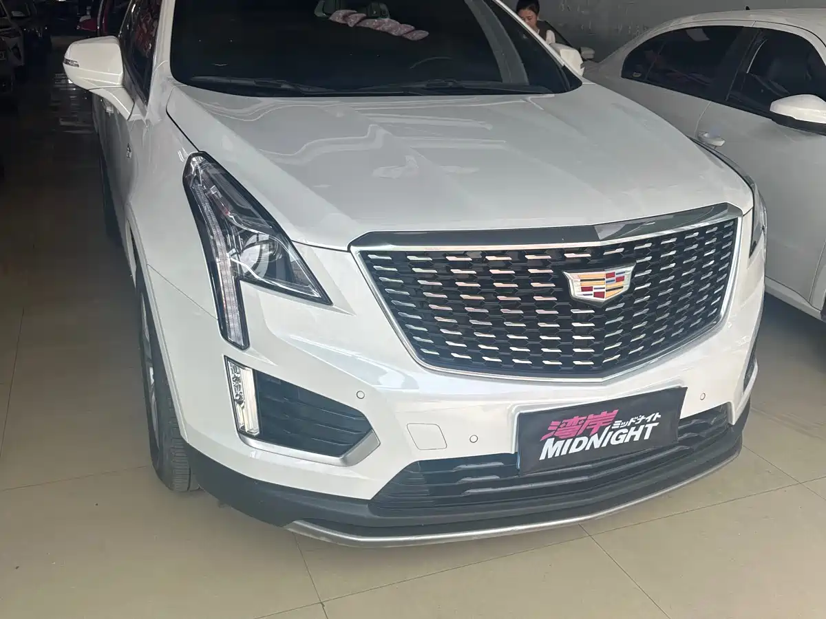 CADILLAC XT5