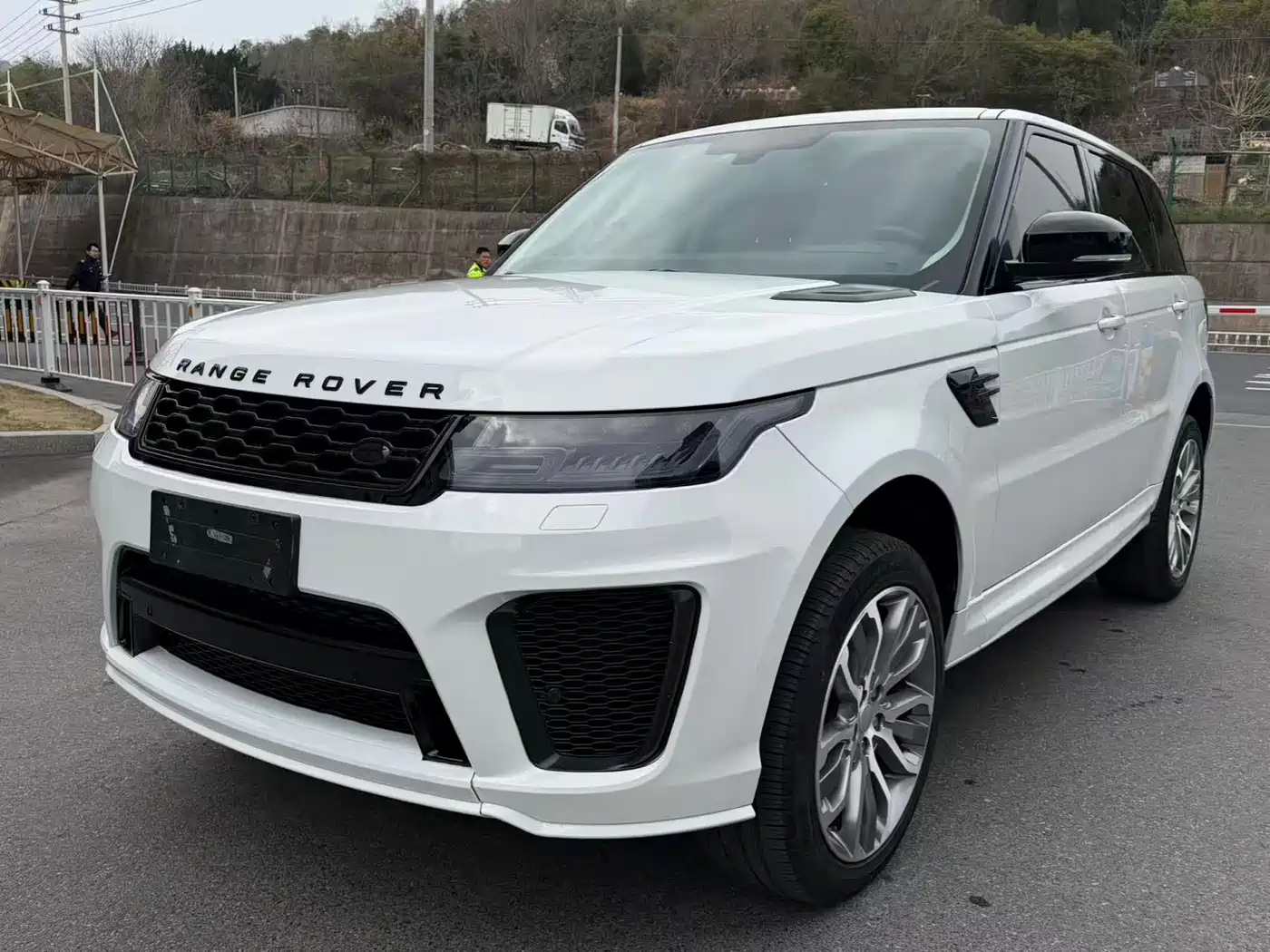 Land Rover Range Rover Sport 2016 Model 3.0 SDV6 HSE DYNAMIC