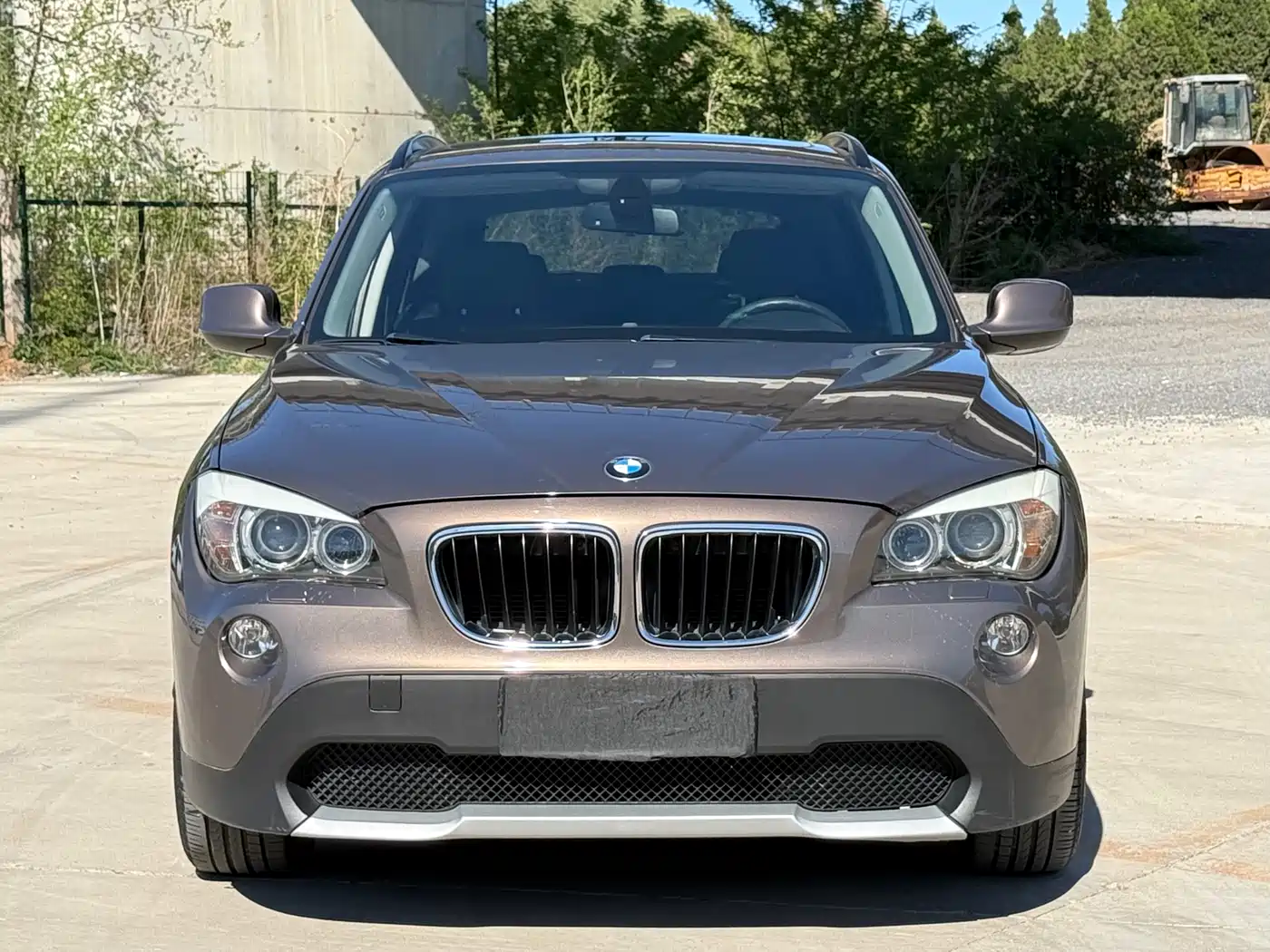 BMW X1 2012 sDrive18i Luxury Model фото 2