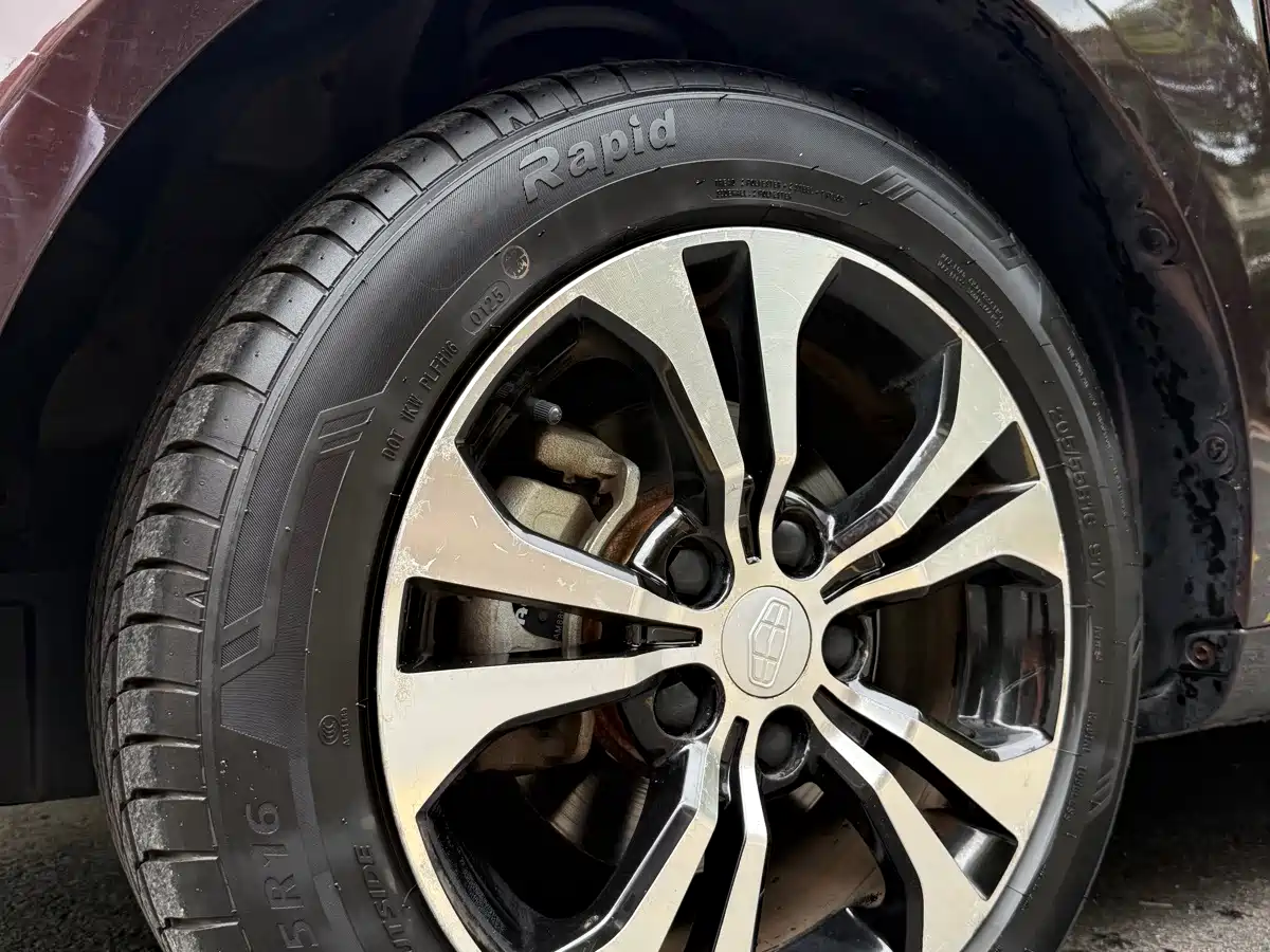 Geely Emgrand 2015 2015 Hatchback RS 1.5L Manual Up Version