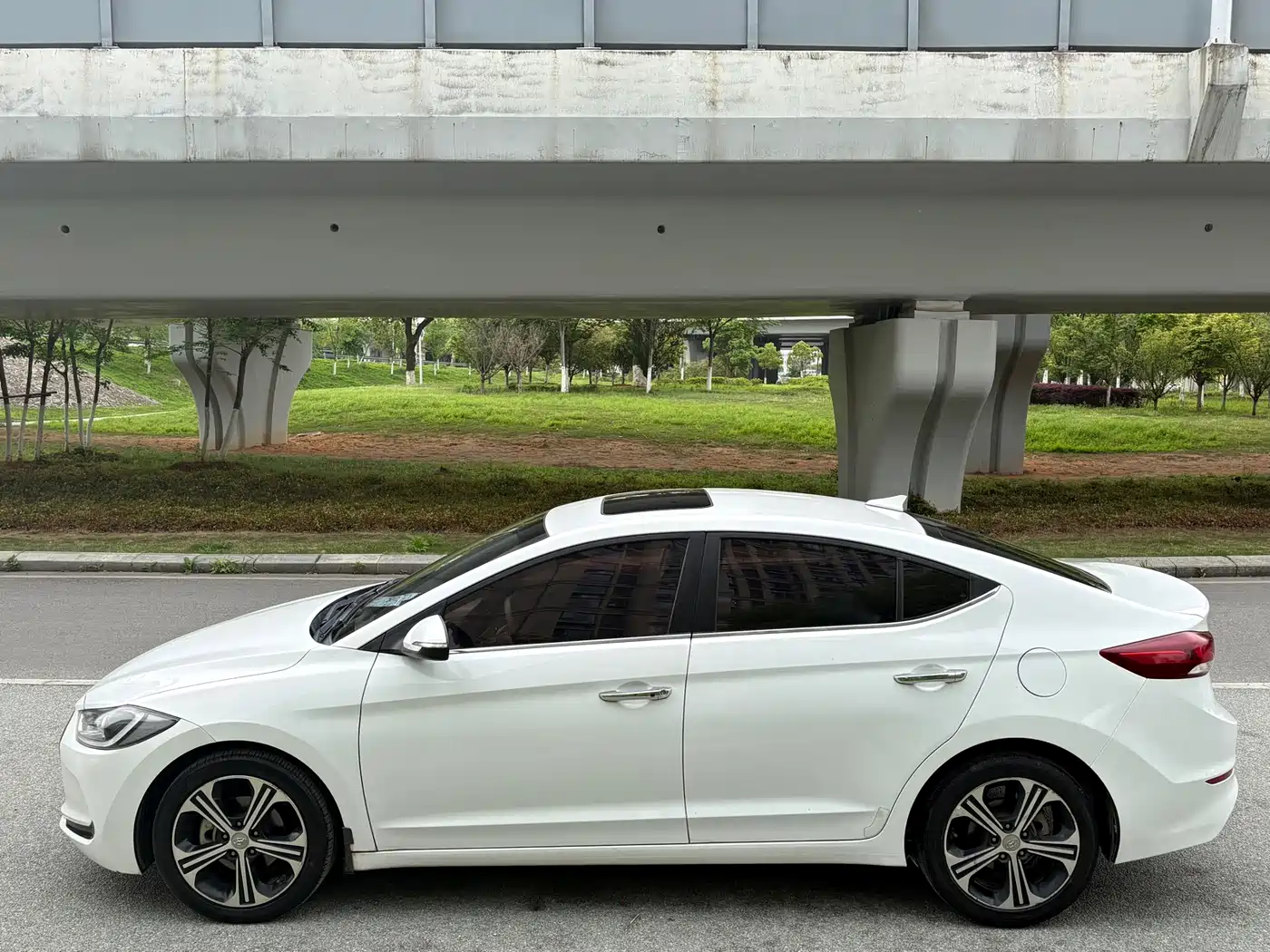 Hyundai Elantra 2018 1.4T DCT Dynamic·Vitality Model фото 4