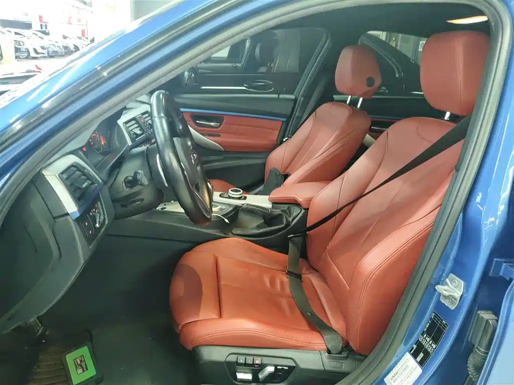 BMW 3 Series 2019 320i M Sport Package фото 15