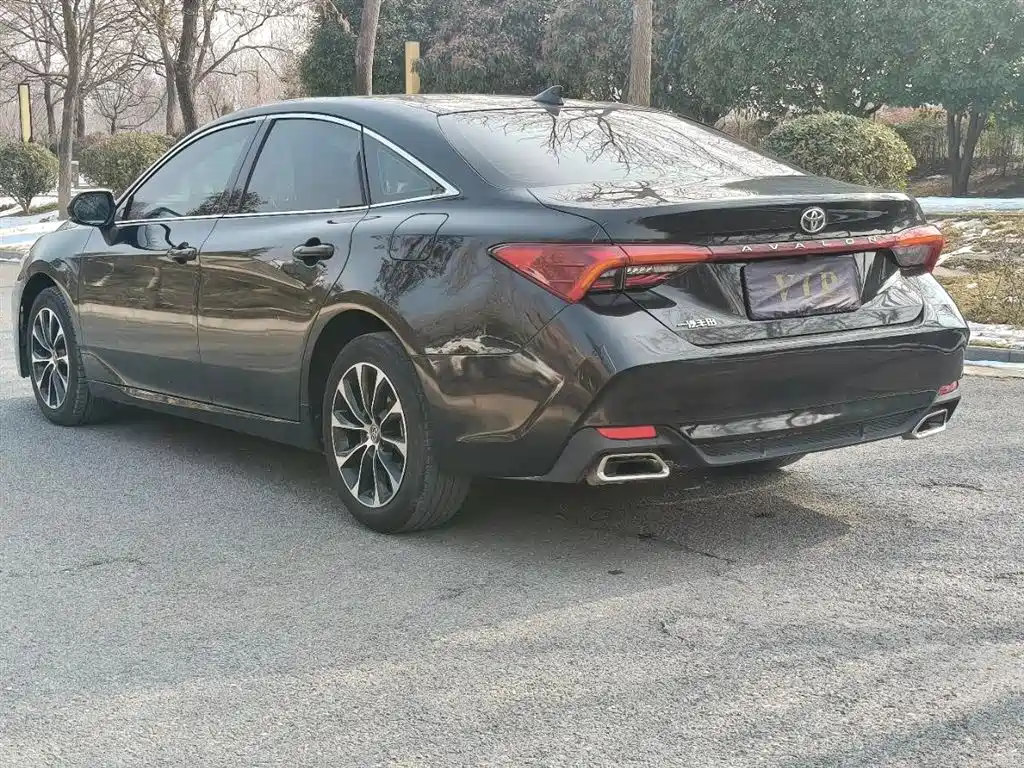 Toyota Avalon 2022 2.0L Progressive Edition фото 4