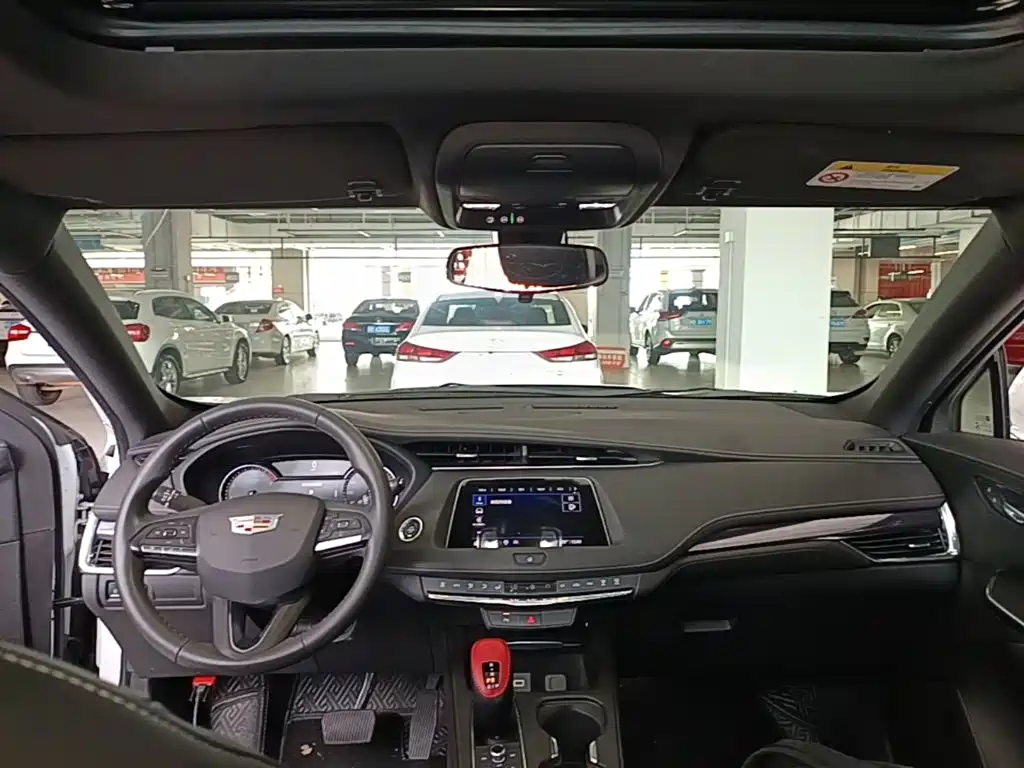 Cadillac XT4 2022 2022 28T FWD Style