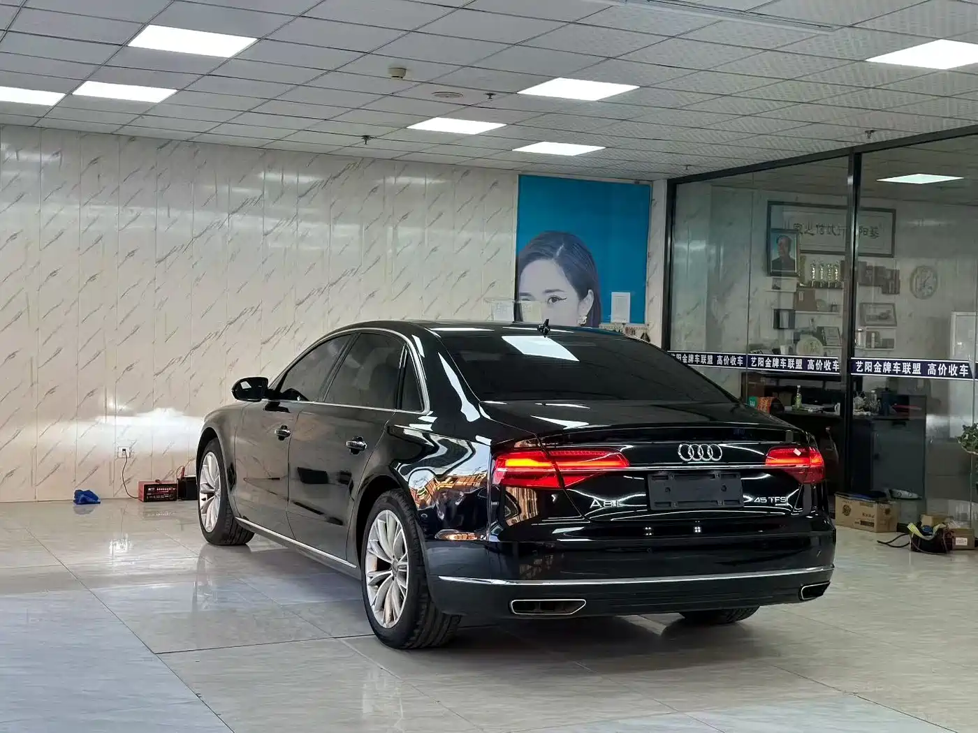 Audi A8 2017 A8L 45 TFSI quattro Leading Elite Edition фото 7