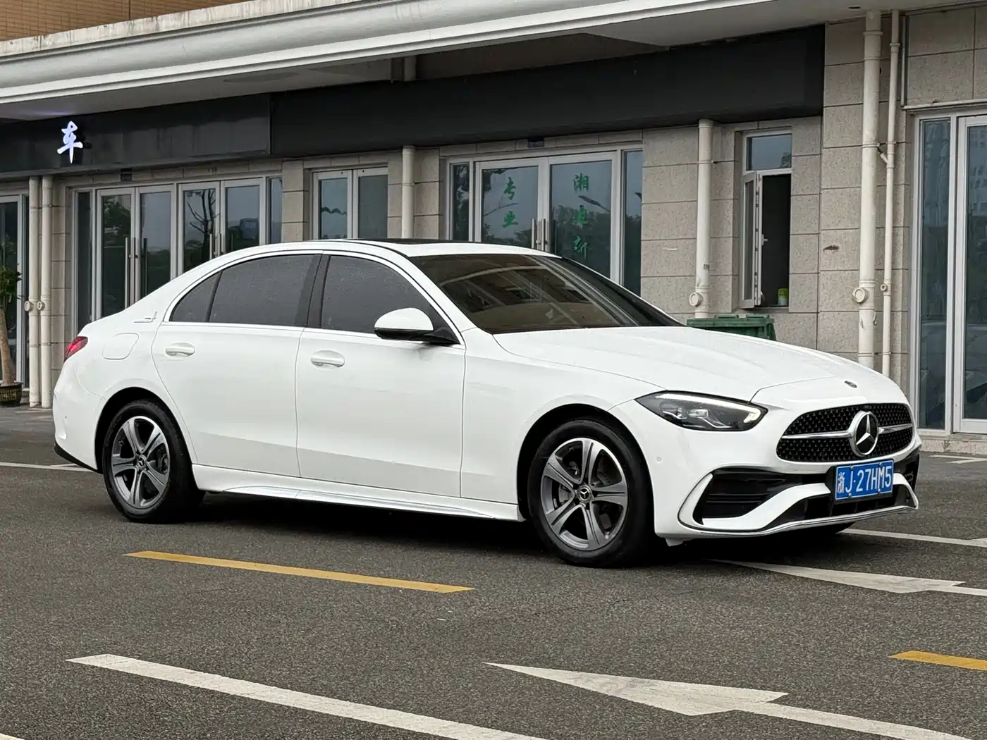 Mercedes-Benz C-Class 2022 C 260 L Sport Edition фото 3
