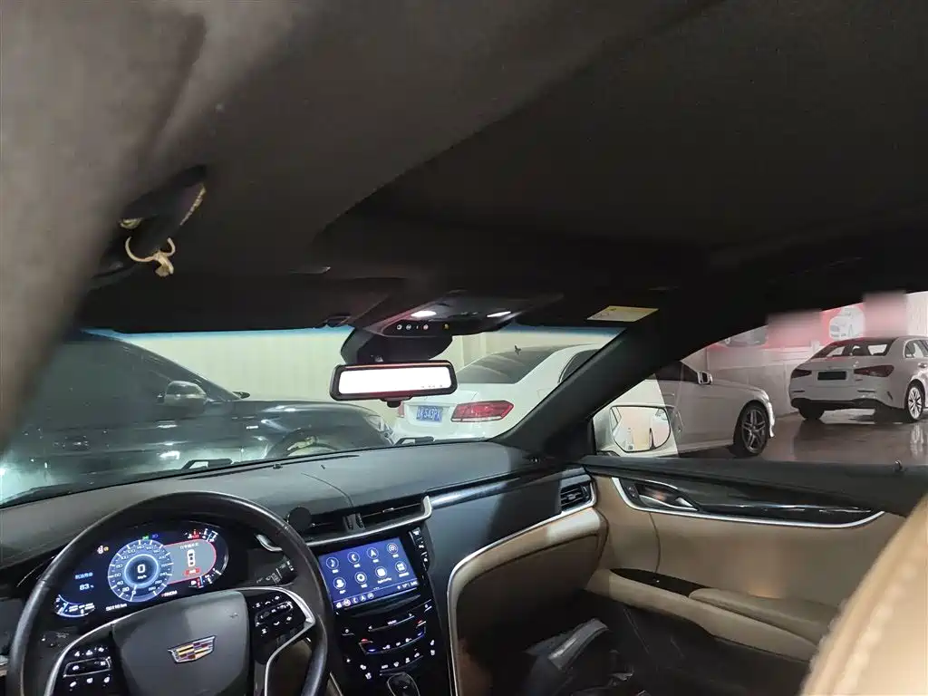 Cadillac XTS 2018 28T Luxury Model фото 18