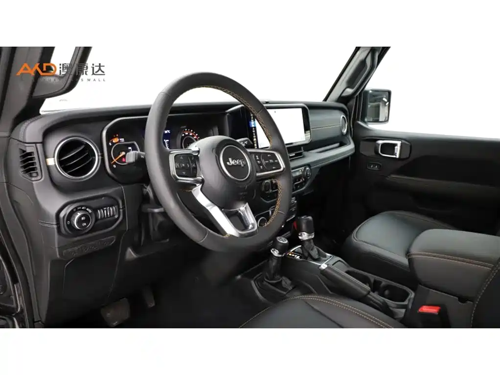 Фото 6 - Jeep Wrangler