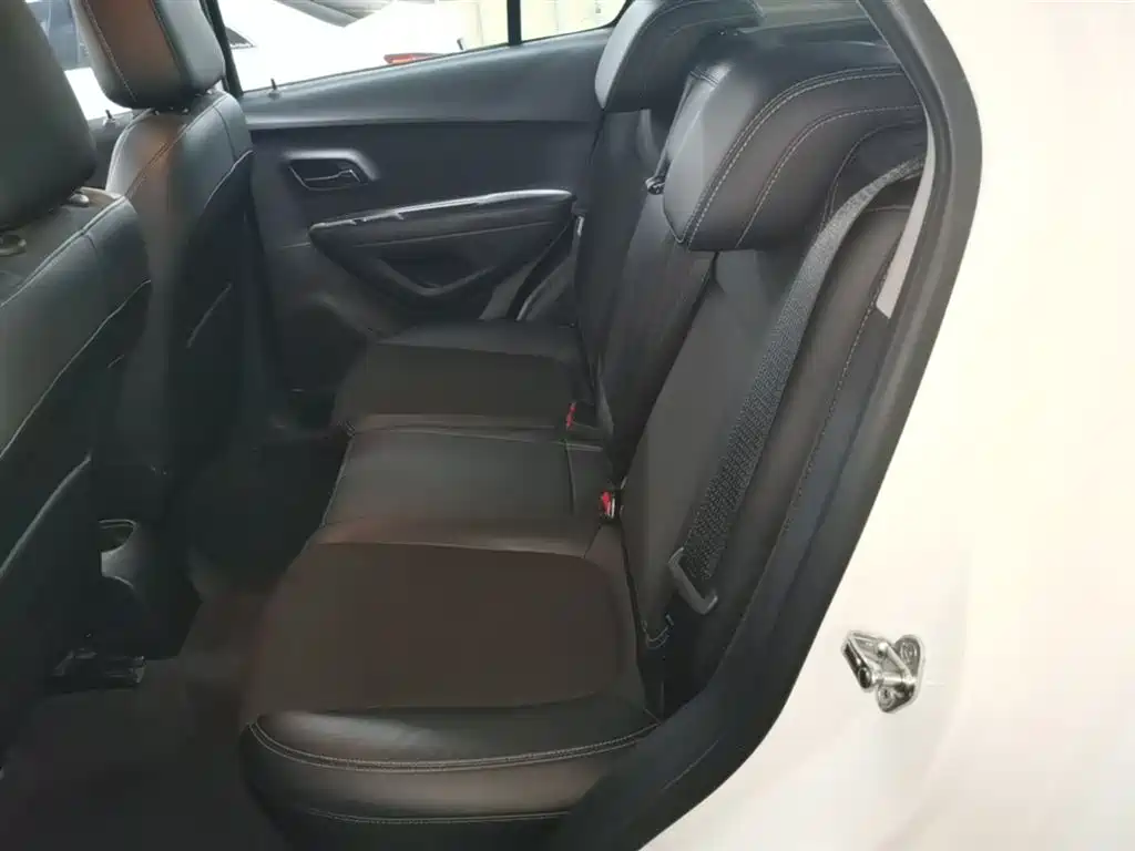 Chevrolet Trax 2014 1.4T Automatic 2WD Luxury фото 17