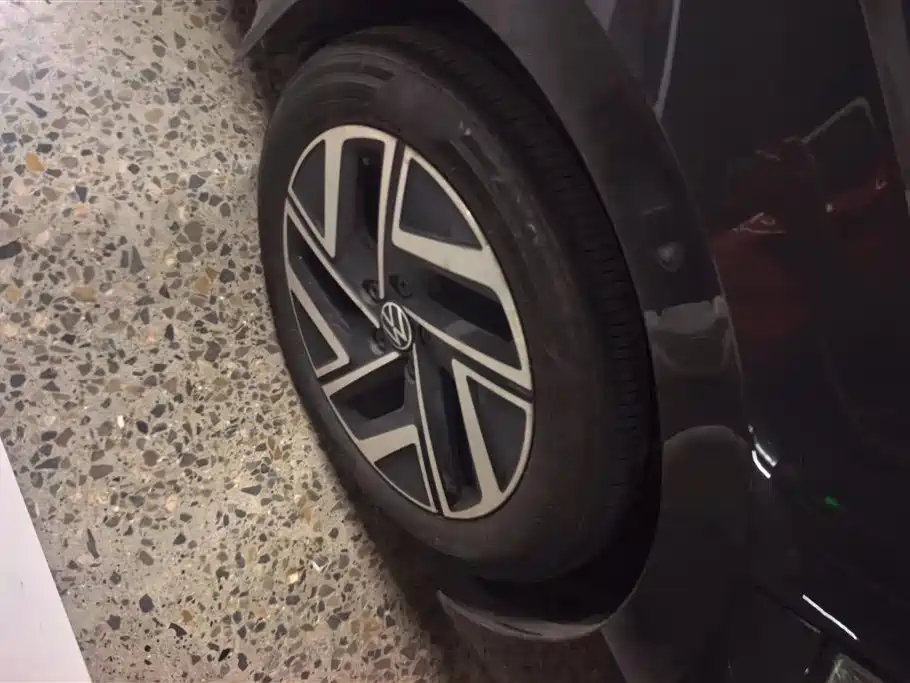 Volkswagen Sagitar 2023 300TSI DSG Surpassing Edition фото 6
