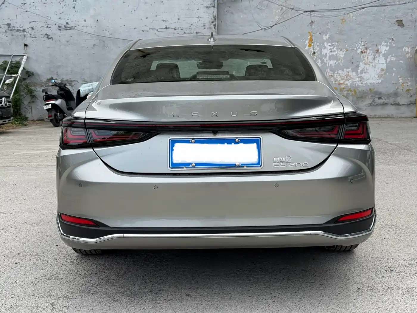LEXUS ES