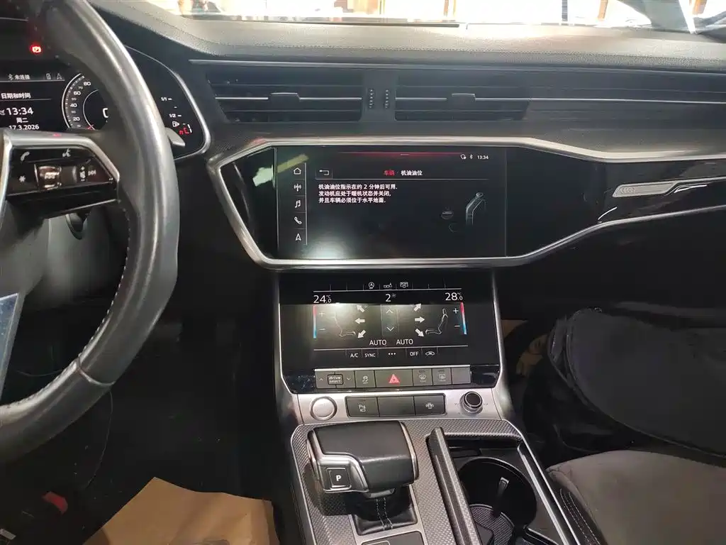 Audi A6L 2019 40 TFSI Luxury Dynamic фото 9