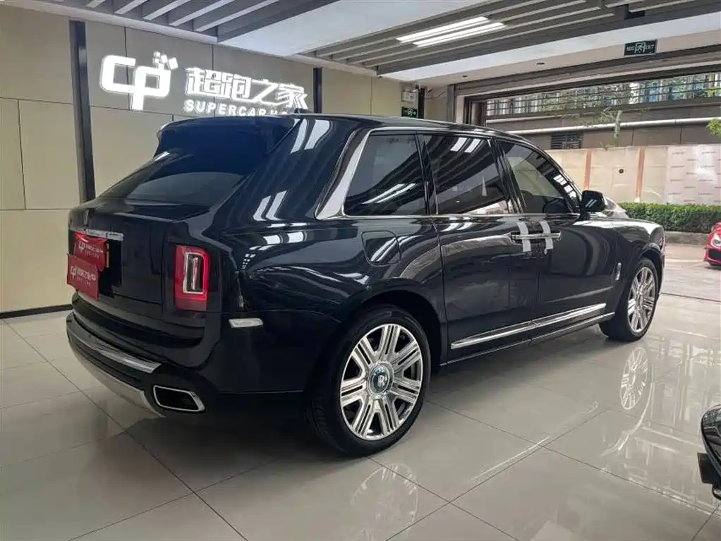 Rolls-Royce Cullinan 2018 5-Seater Version фото 10