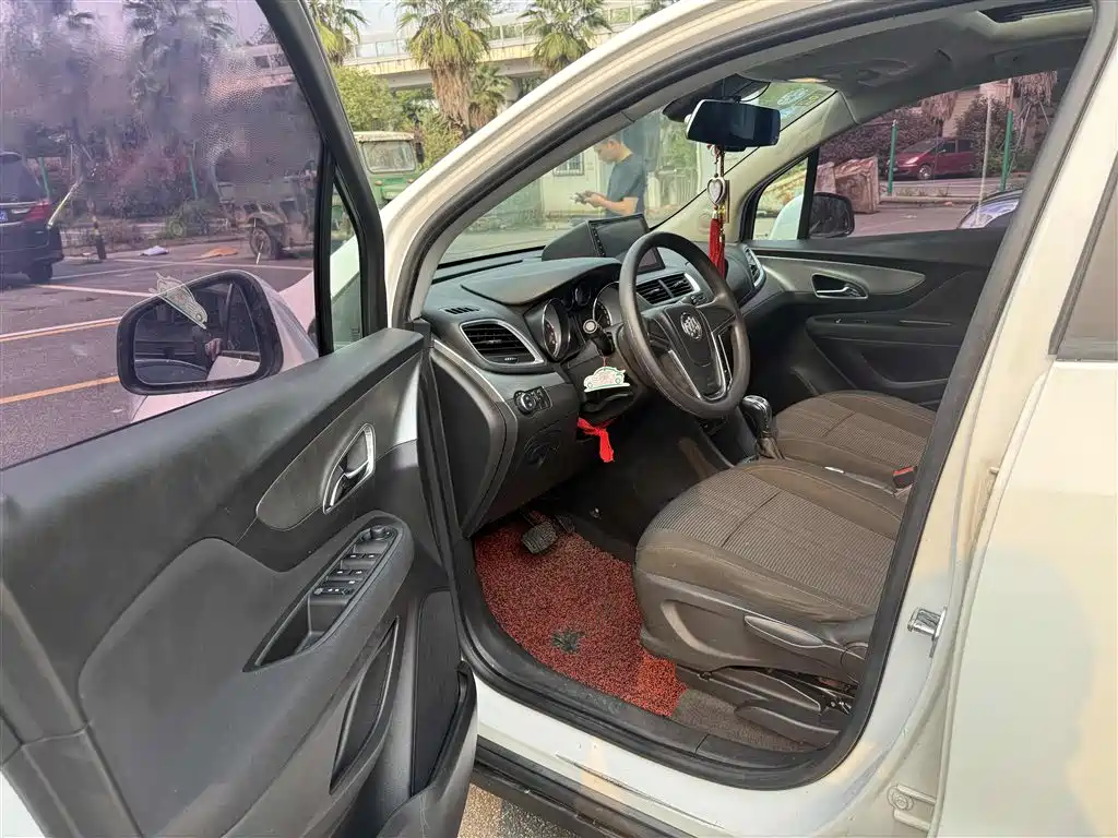 Buick Encore 2015 1.4T Automatic 2WD Urban Elite фото 7