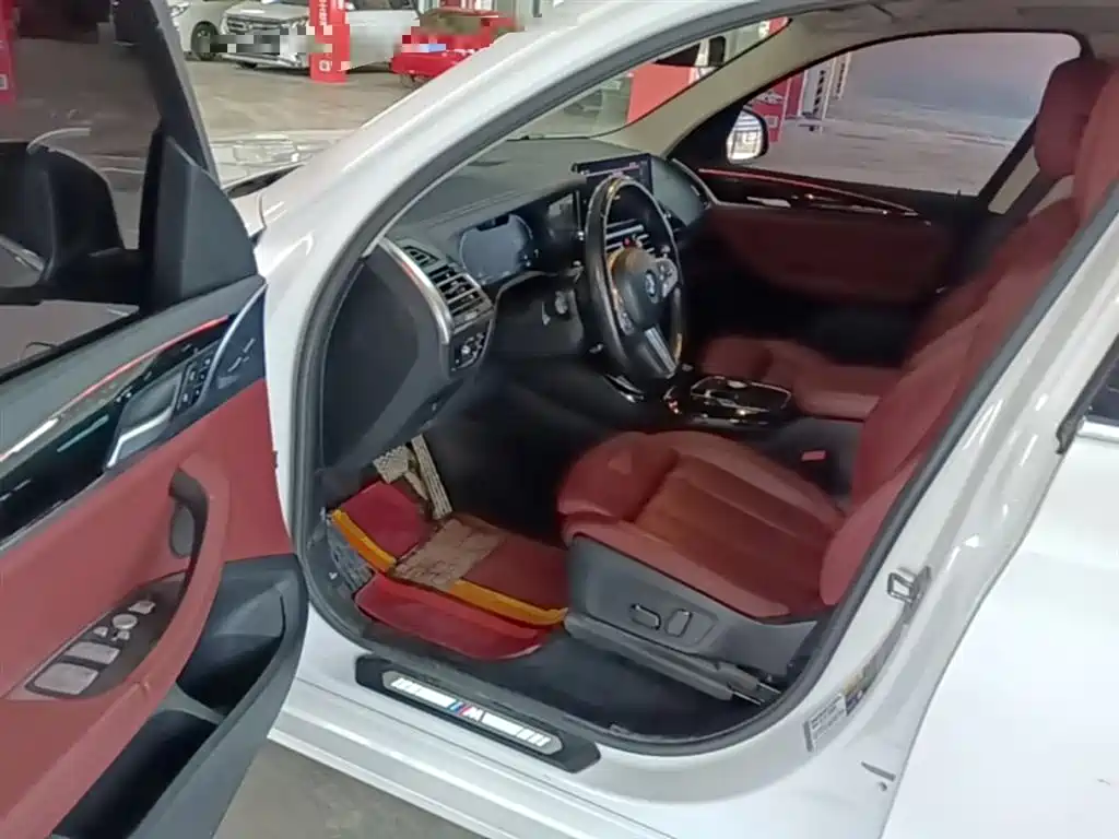 BMW iX3 2023 Leading Type фото 16