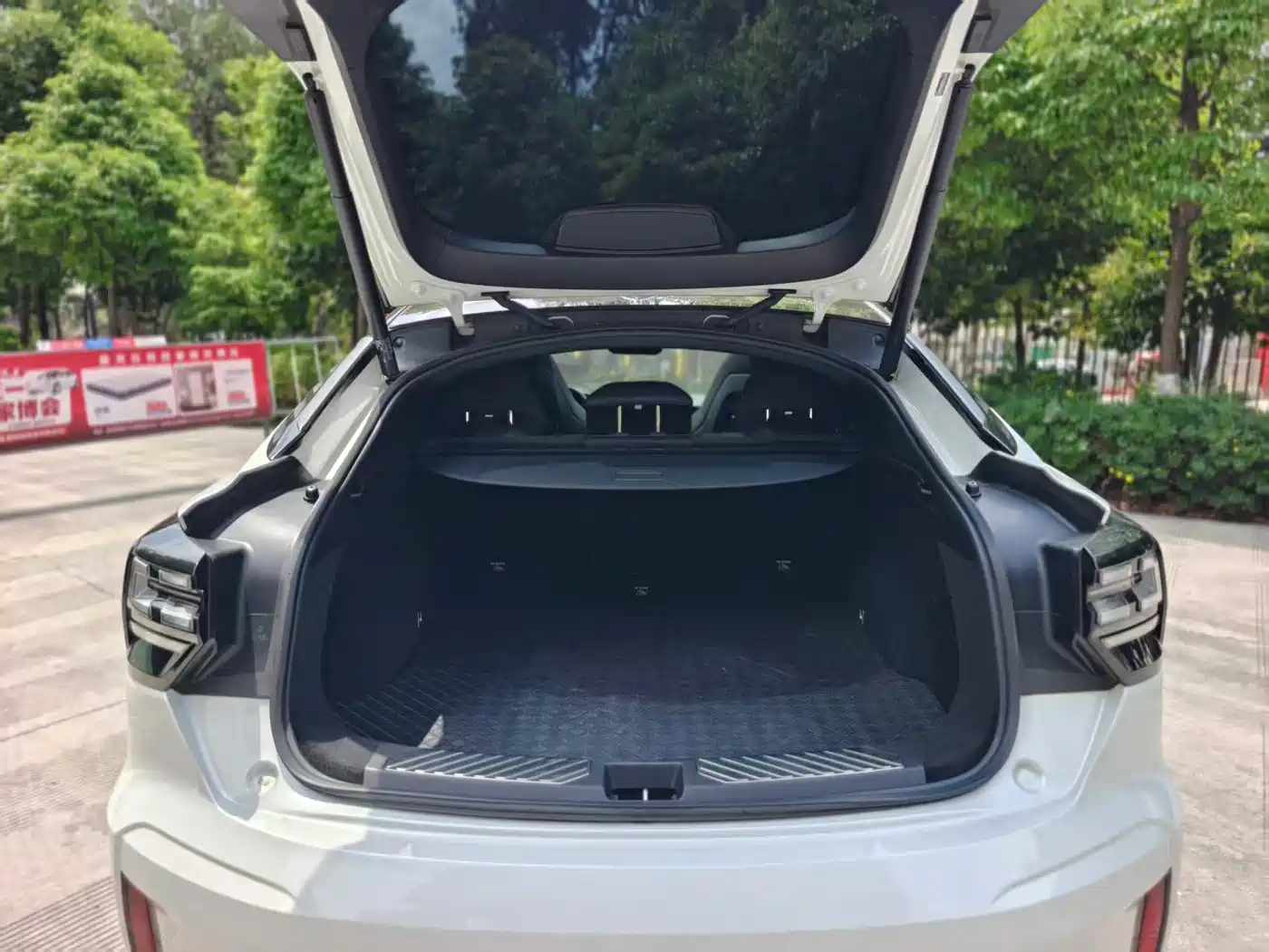 Lynk & Co 05 2022 2.0TD 4WD Power Halo фото 9
