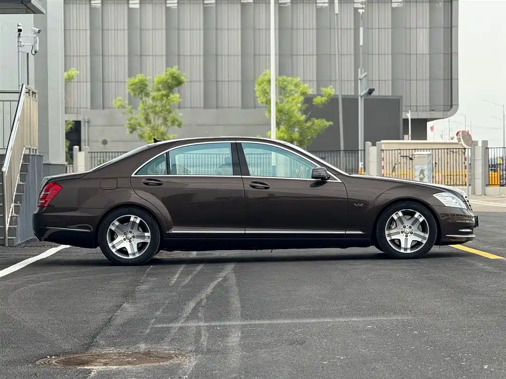 Mercedes-Benz S-Class 2010 S 600 L фото 4