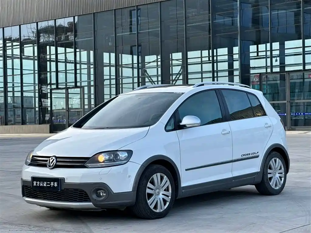 Volkswagen Golf (Import) 2011 1.4TSI Cross Golf фото 2