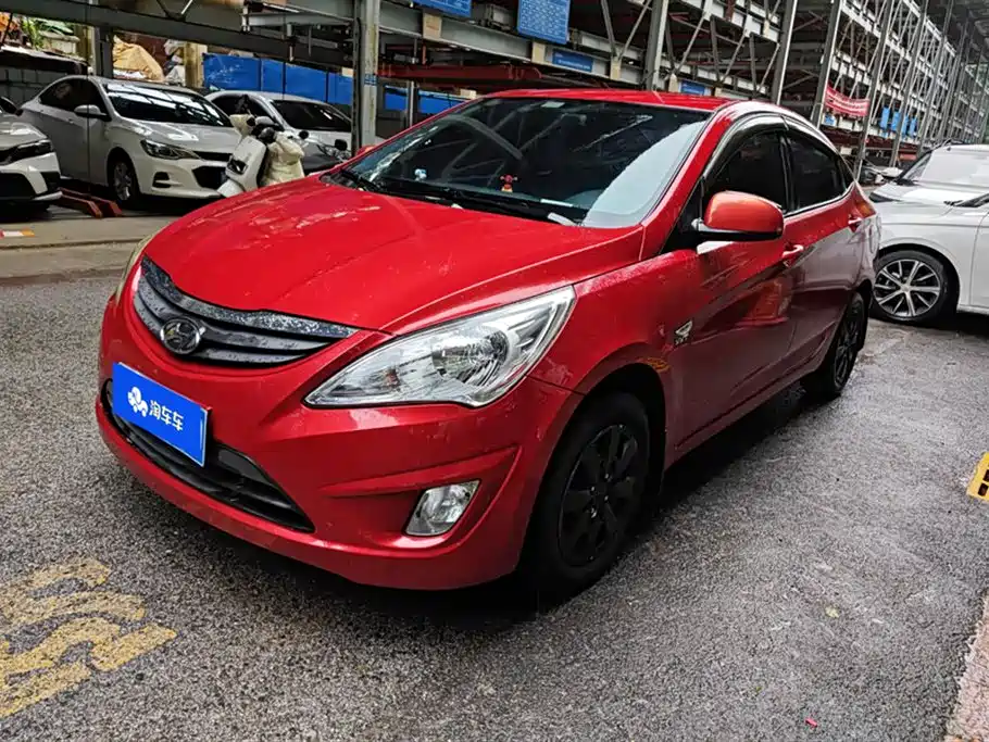 Hyundai Verna 2010 Sedan 1.4L Automatic Comfort GS