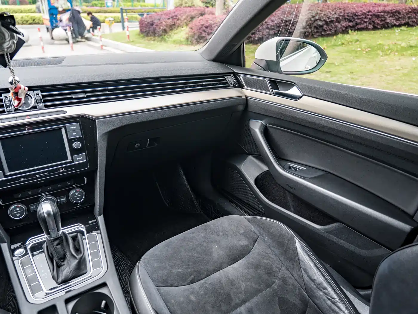Volkswagen FAW-Volkswagen CC 2019 330TSI Elegance Edition China VI фото 14