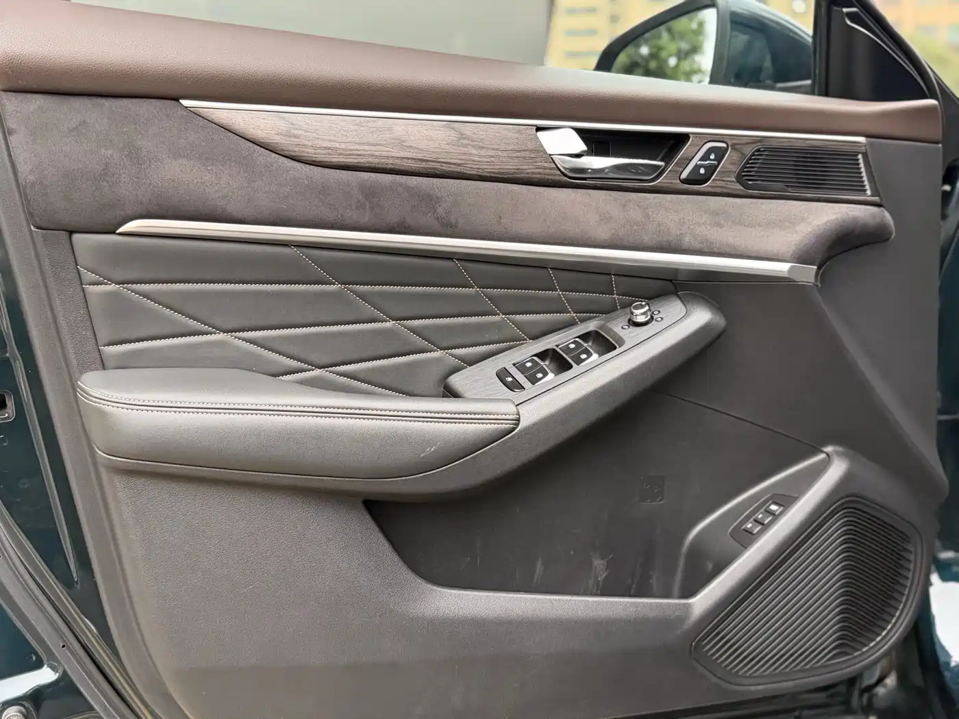 DONGFENG YI HYUN MAX