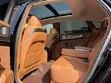 Photo 5 - Hongqi H9